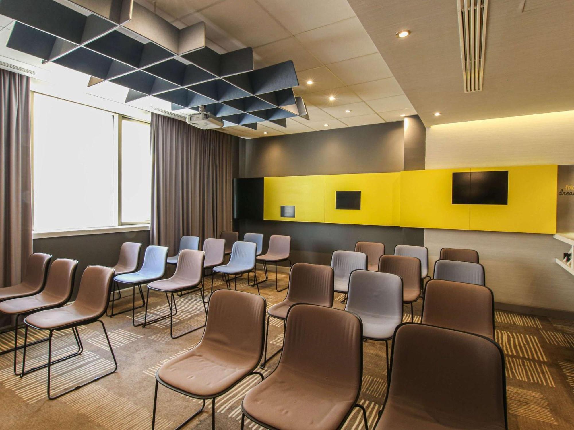 Ibis Hotel